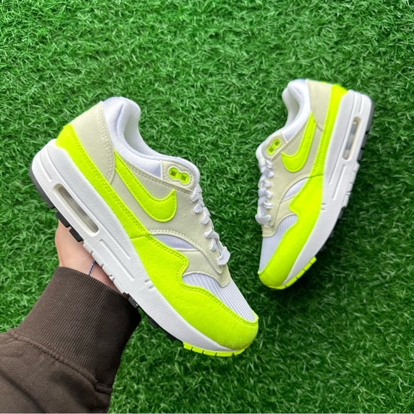 Nike Air Max 1 Volt - Sea Glass - Picture 3 of 14